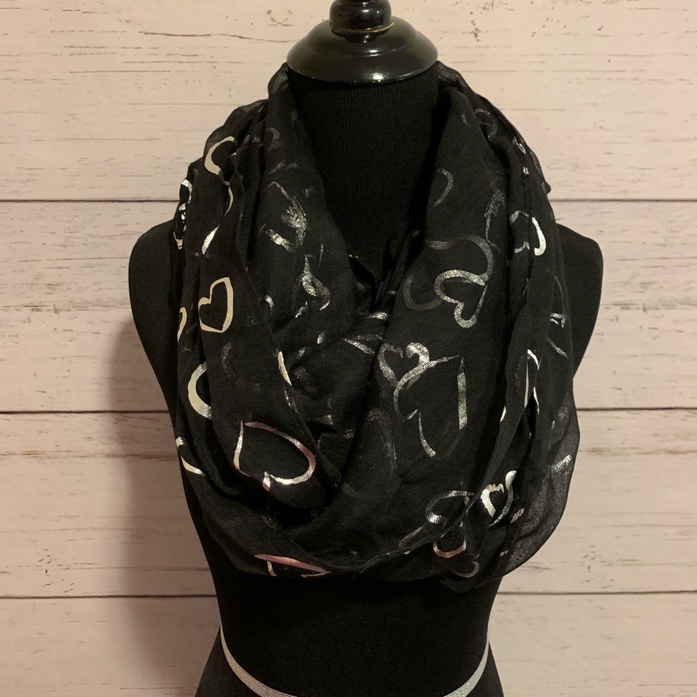Metallic heart print infinity scarf